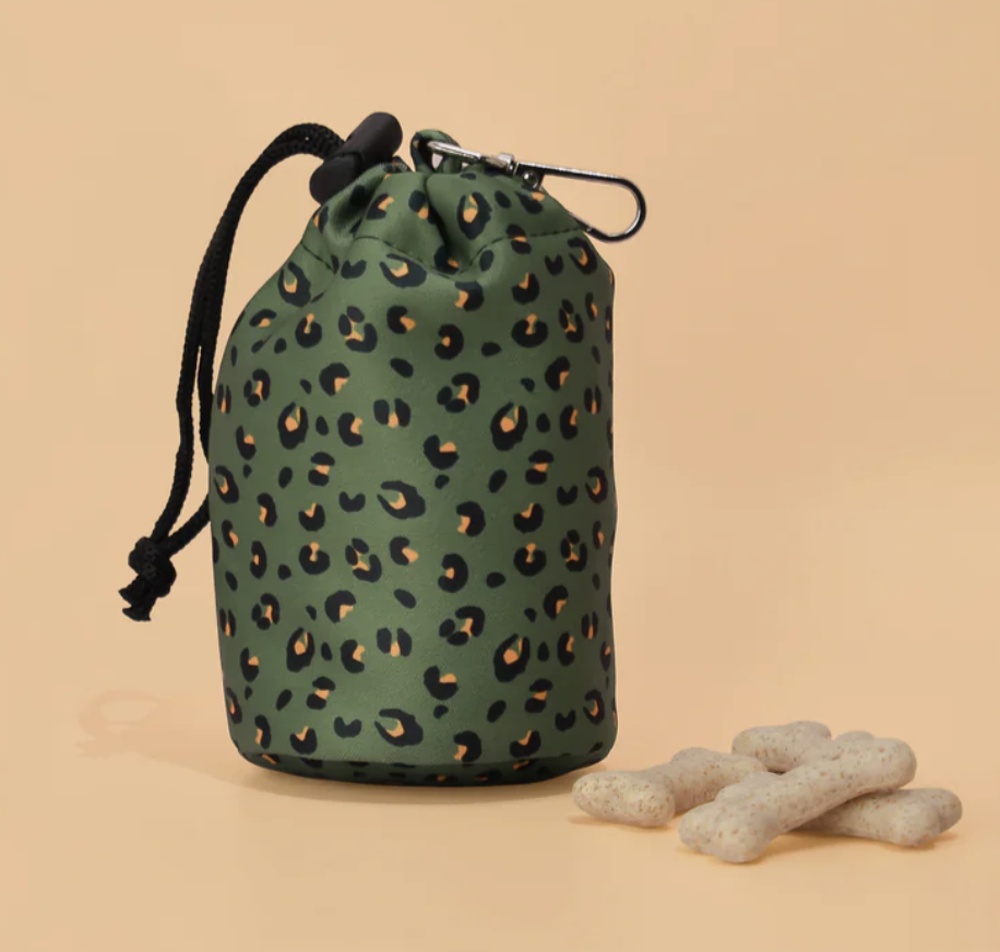 WACKOMARIA LEOPARD VELOUR DRAWSTRING BAG